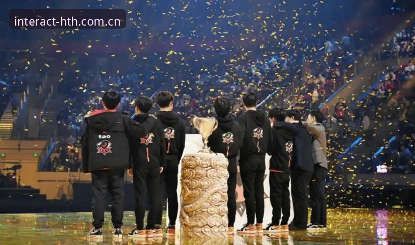 华体会2025更新如何重新定义互动边界？——当足球预测遇上电竞数据，哪种赛道更适合你？